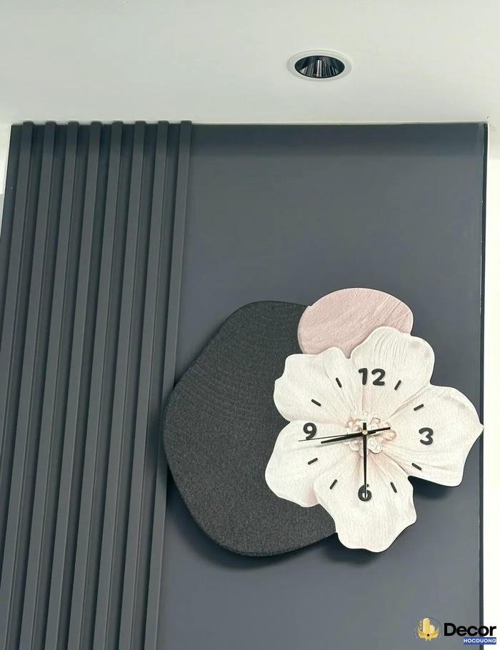 Trang trí đồng hồ treo tường hoa đẹp