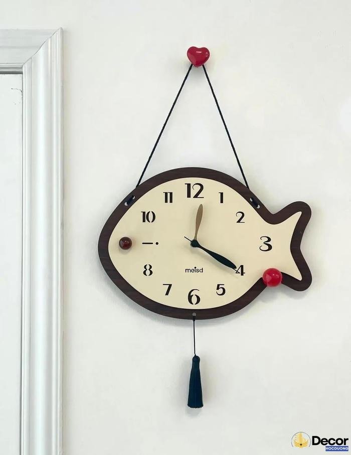 Trang trí đồng hồ treo tường kiểu con cá