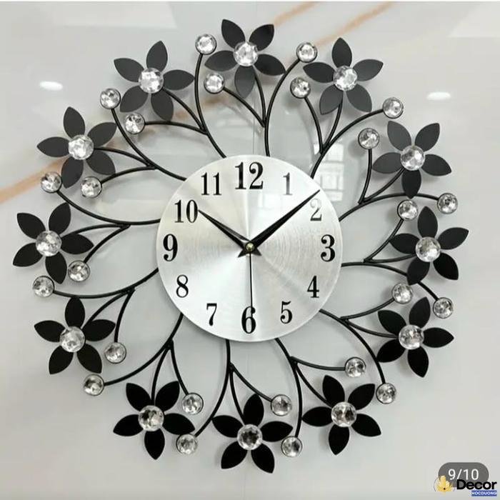 Trang trí đồng hồ treo tường nghệ thuật