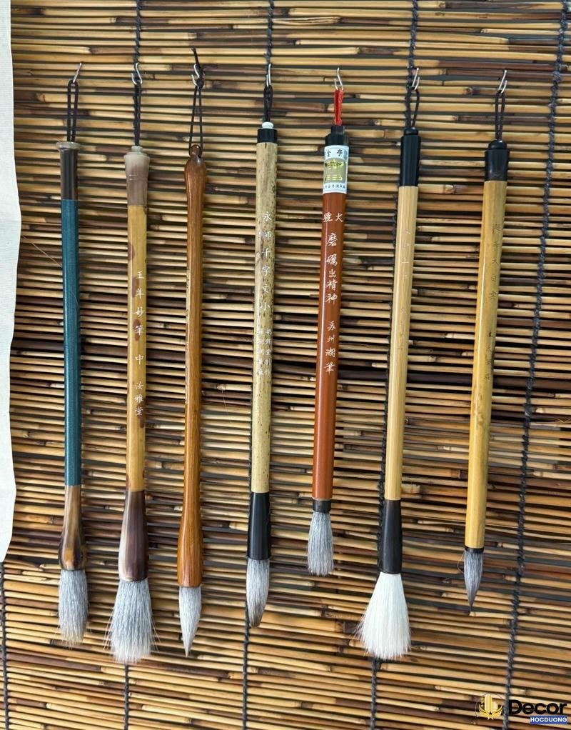 Trang trí mành tre làm nổi bật góc nhỏ trong phòng.