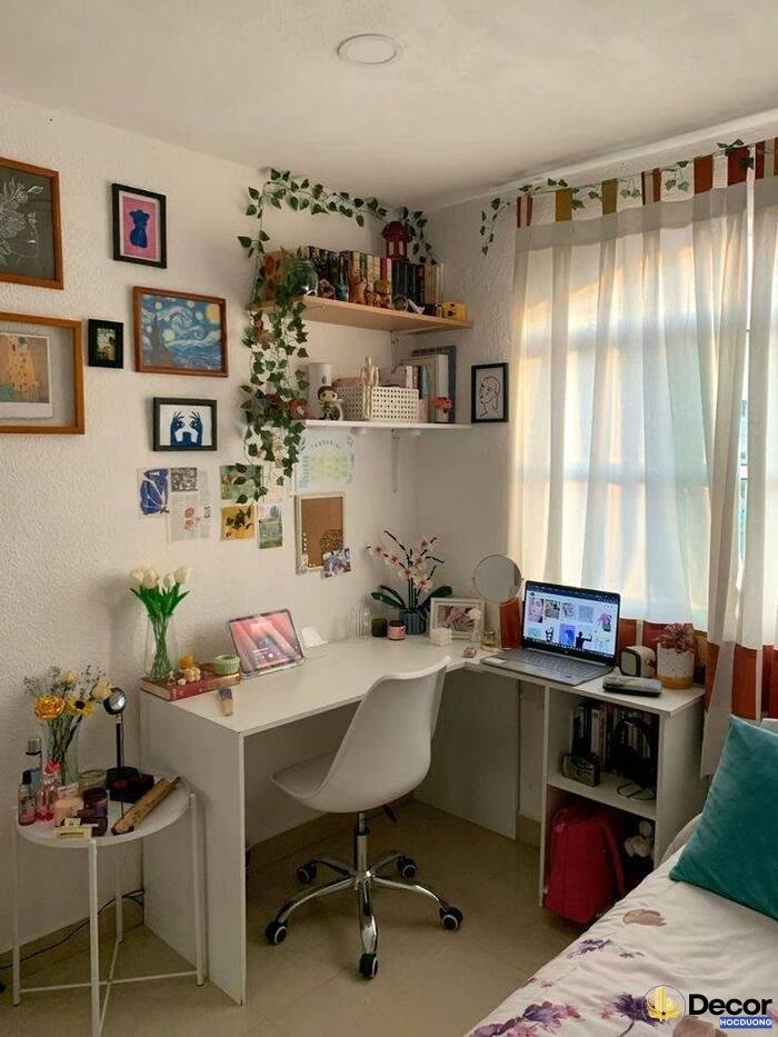 ảnh trang trí bàn làm việc chill