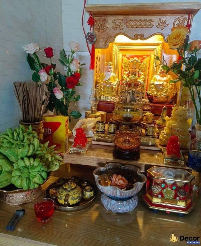 ảnh trang trí gia tiên có bàn thờ gỗ đẹp