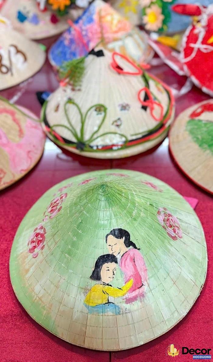 ảnh trang trí nón lá mẹ con