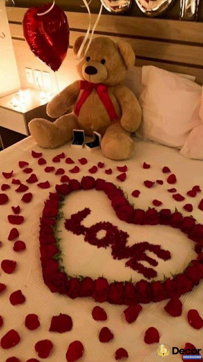 ảnh trang trí phòng tân hôn love