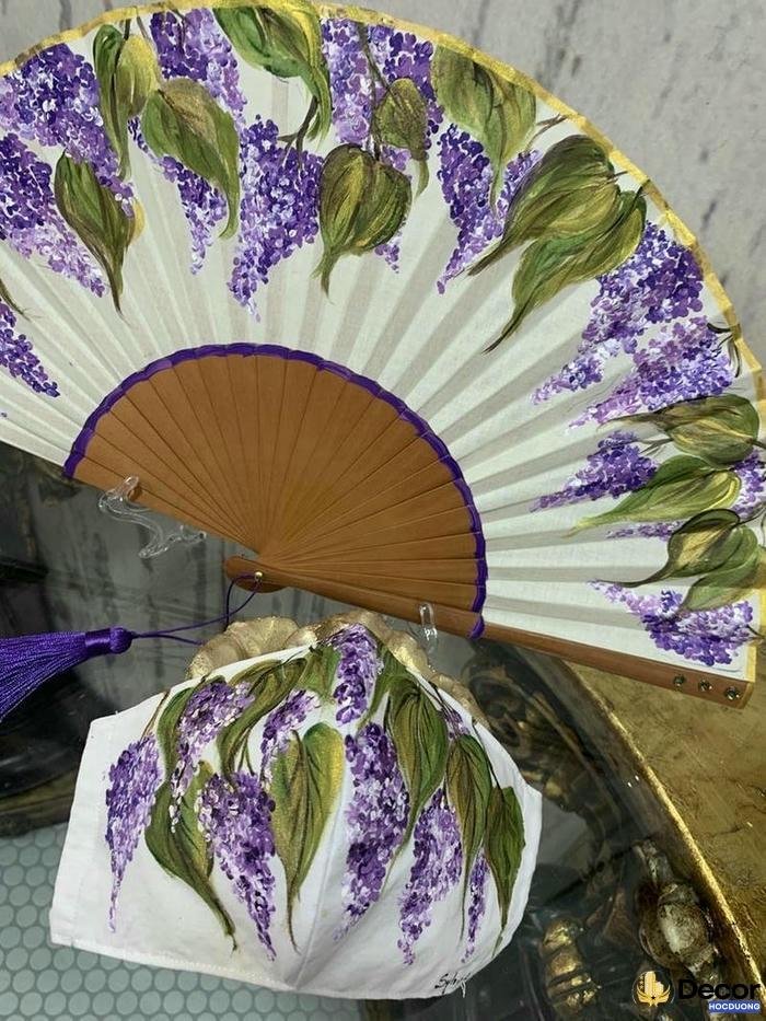ảnh trang trí quạt hoa tím