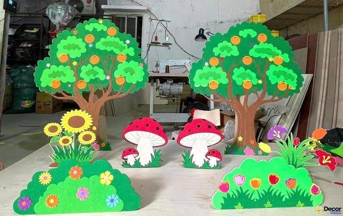 cây giả trang trí bục giảng