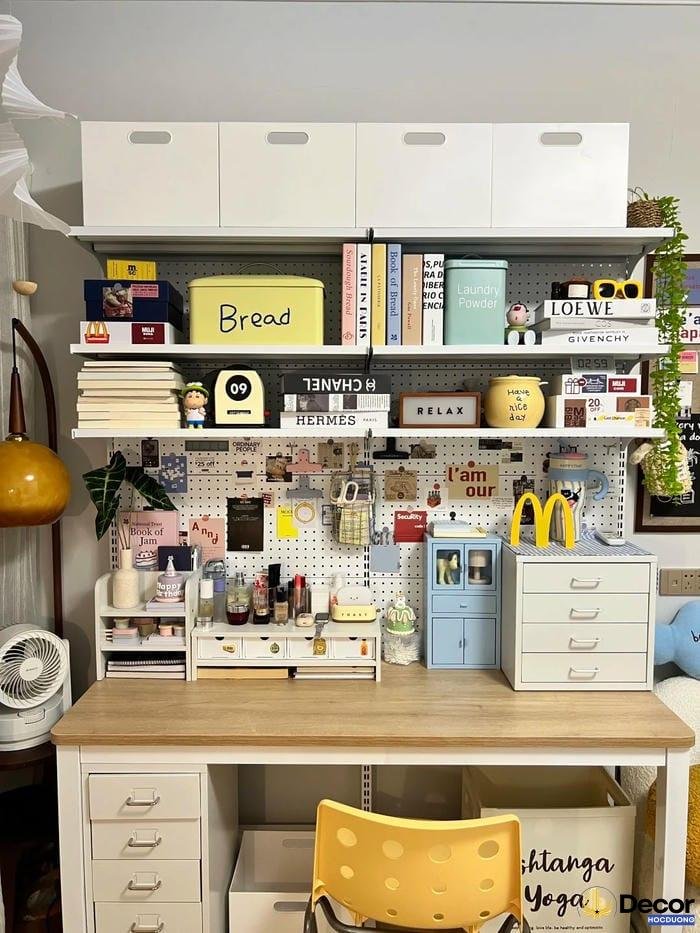 đồ trang trí bàn học