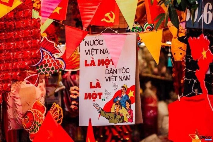 hình ảnh trang trí 30.4 tone đỏ siêu đẹp