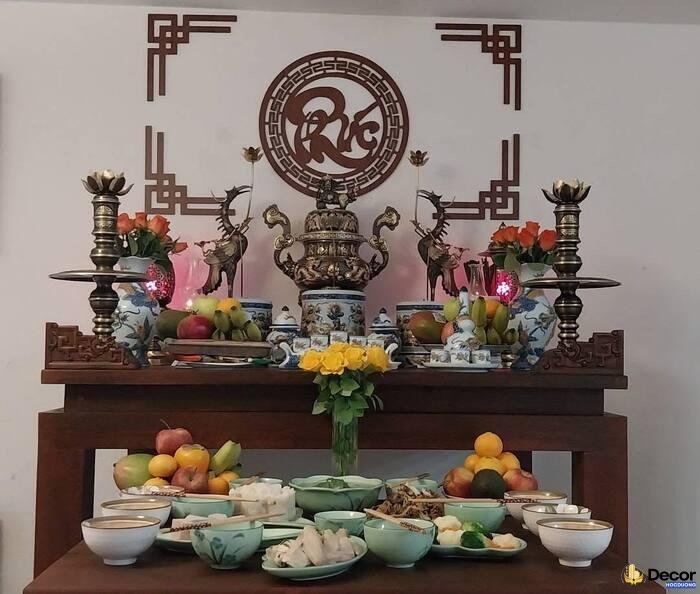 hình ảnh trang trí gia tiên có bàn thờ đơn giản
