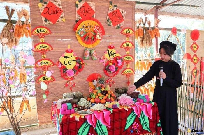 hình trang trí gian hàng tết đẹp nhất