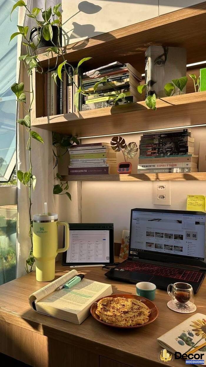 trang trí bàn làm việc đẹp xinh