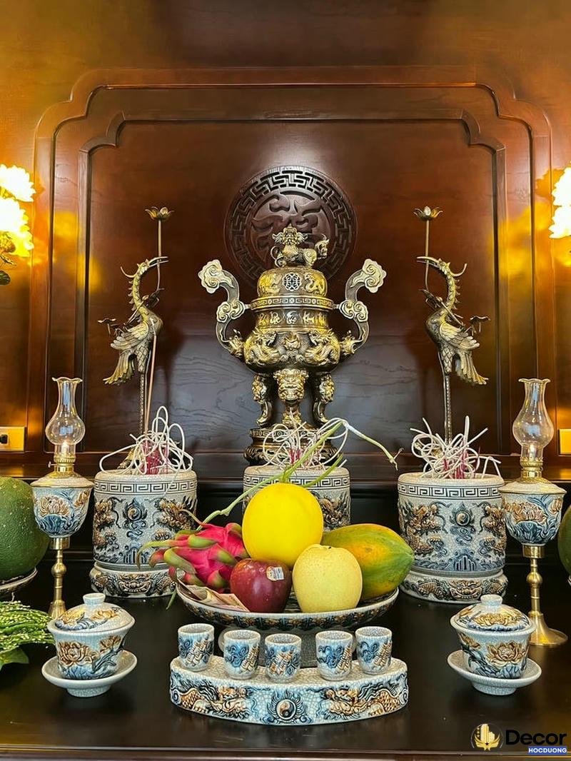 trang trí bàn thờ sang trọng