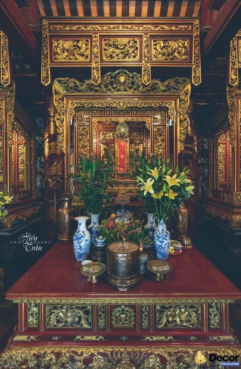 trang trí bàn thờ trang nghiêm