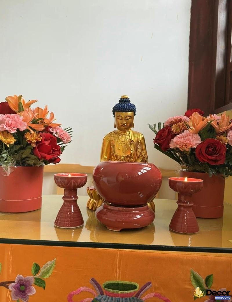 trang trí bàn thờ