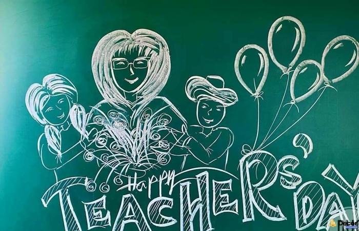 trang trí bảng 20.11 đơn giản mà đẹp mắt