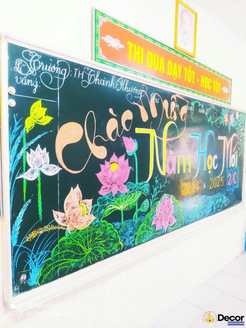 trang trí bảng chào mừng năm học mới 2024