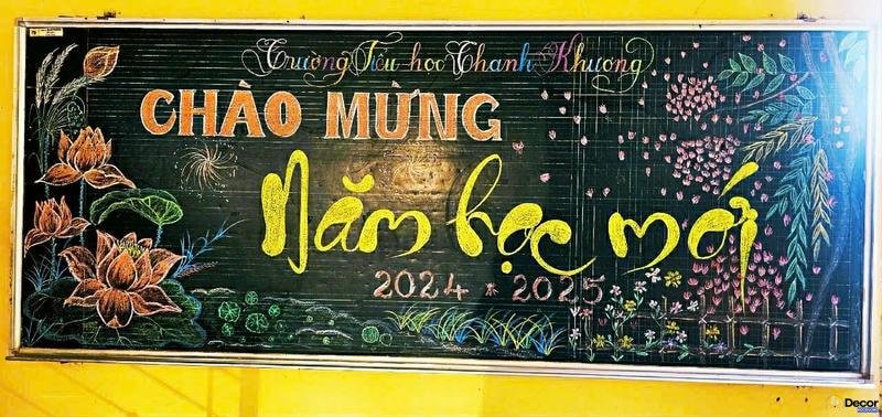 trang trí bảng chào mừng năm học mới tháng này
