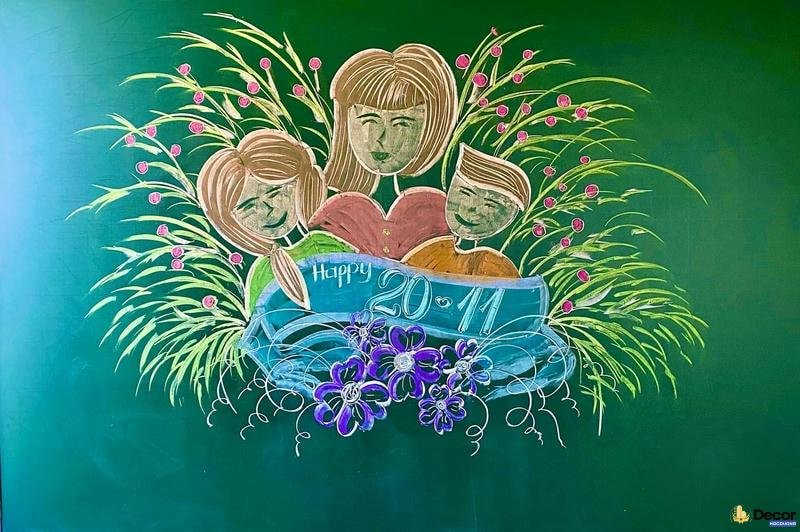 trang trí bảng phấn 3 cô gái