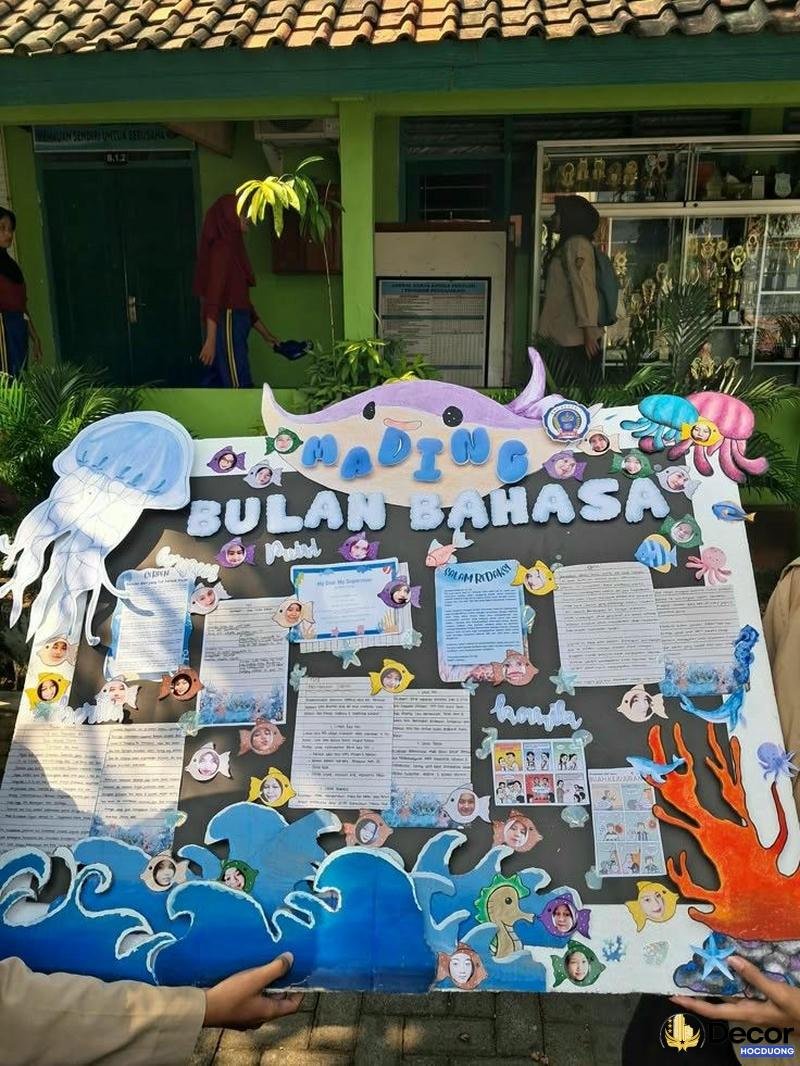 trang trí báo tường trên giấy a0