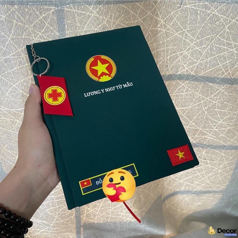 trang trí bìa vở côg an