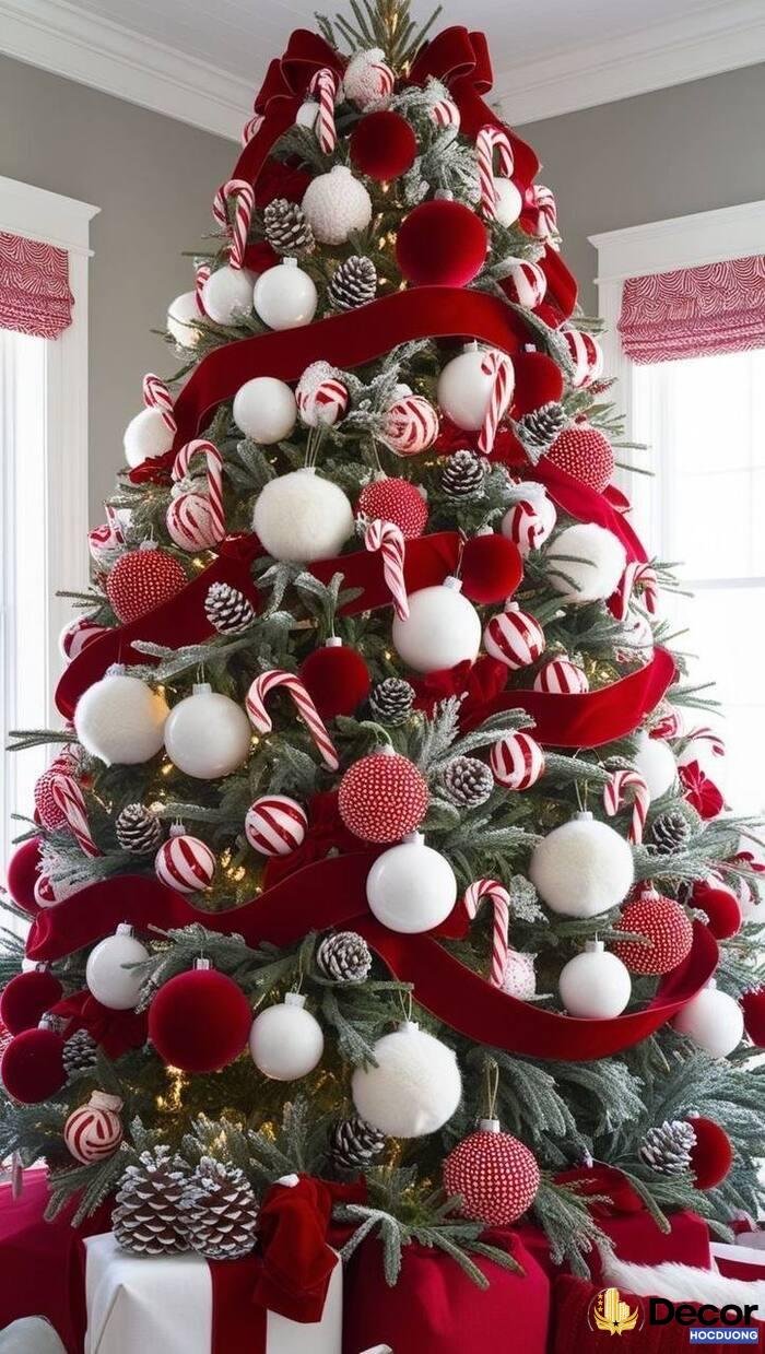 trang trí cây thông cực đẹp