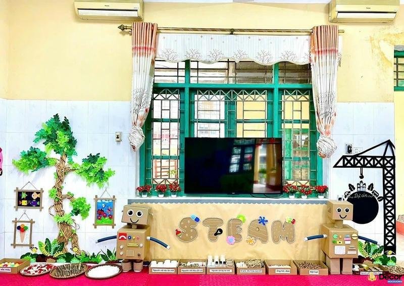 trang trí cửa lớp mầm non