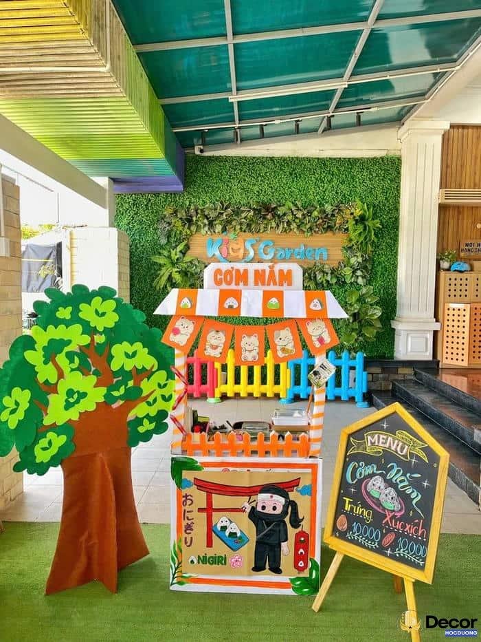 trang trí gian hàng ẩm thực chuyên nghiệp