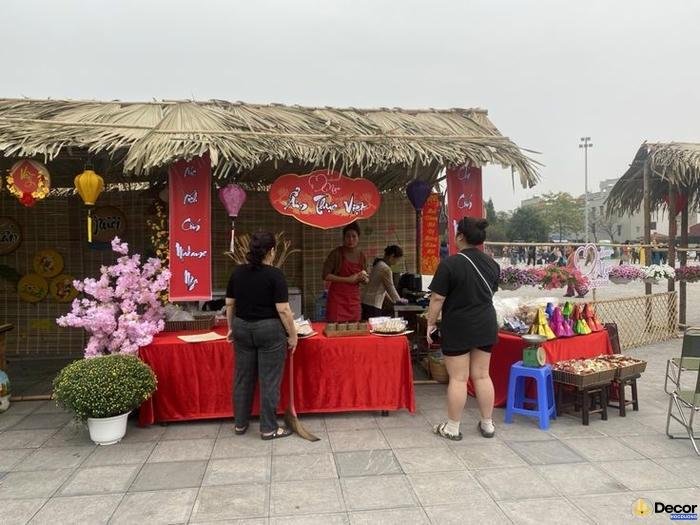 trang trí gian hàng tết đón xuân