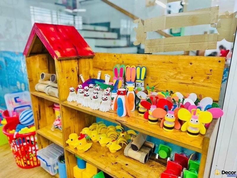 trang trí lớp học hạnh phúc mầm non