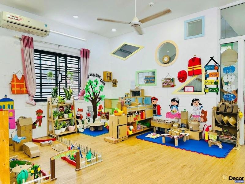 trang trí lớp học mầm non sáng sủa