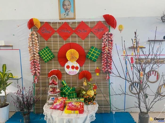 trang trí lớp học ngày tết quý mùi