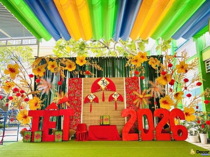 trang trí mành tết hiện đại