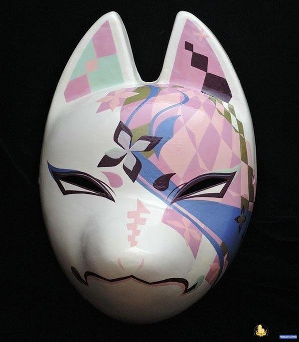 trang trí mặt nạ cáo trắng hồng