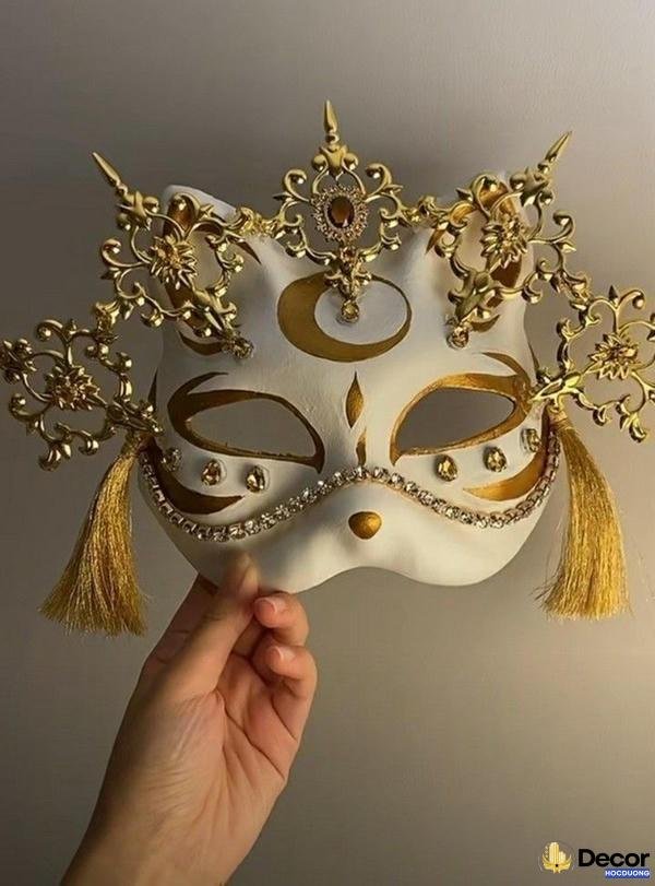 trang trí mặt nạ hồ ly vương niệm vàng