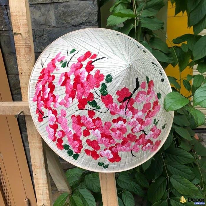trang trí nón lá đẹp mắt