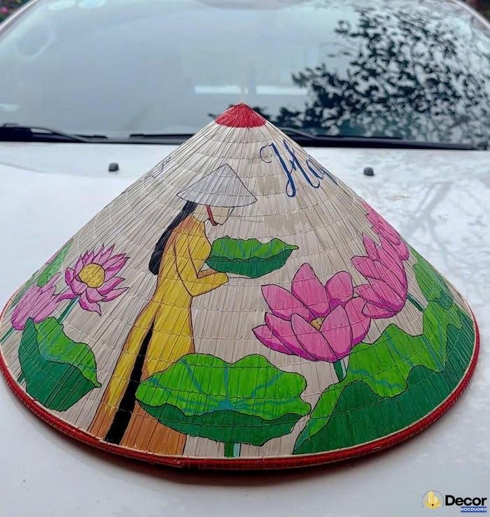 trang trí nón lá tà áo dài