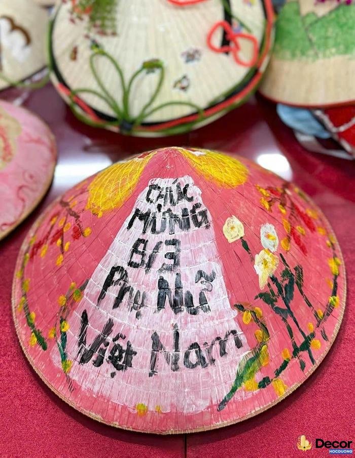 trang trí nón lá việt nam