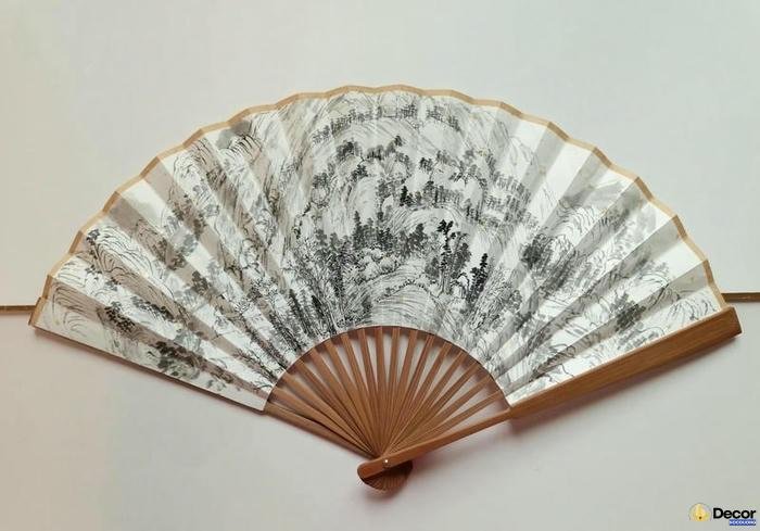 trang trí quạt giấy non nước