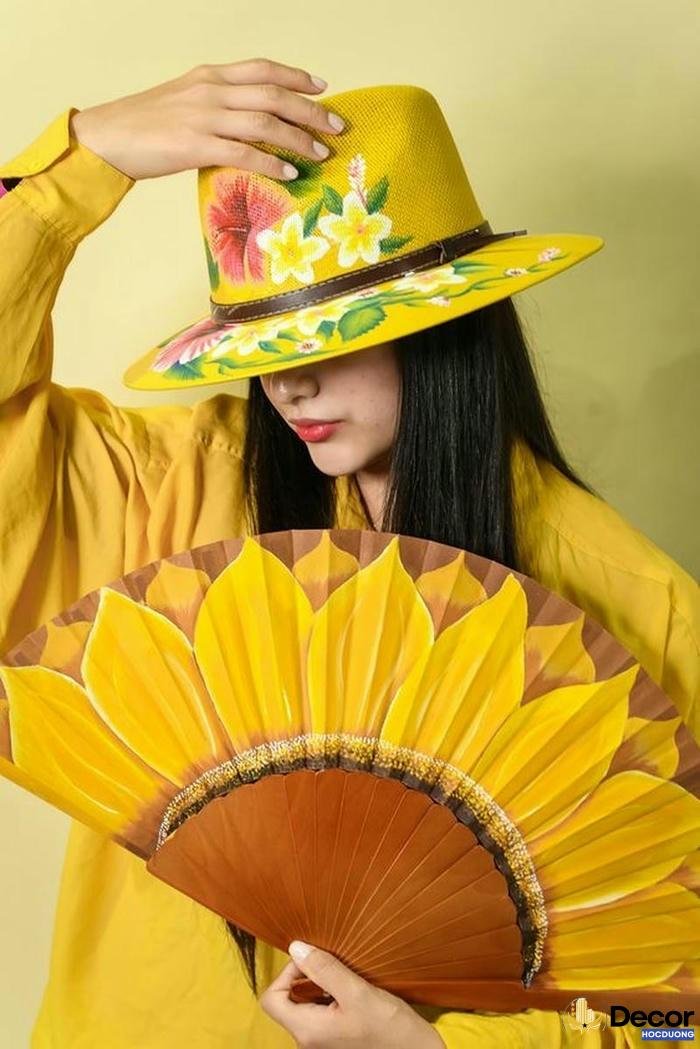 trang trí quạt hoa hướng dương