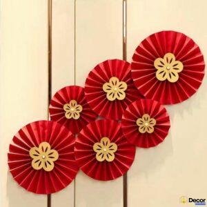 trang trí quạt tết nhẹ nhàng