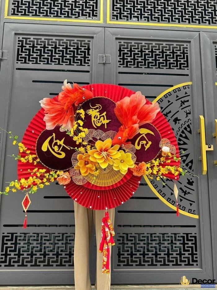 trang trí quạt tết xinh