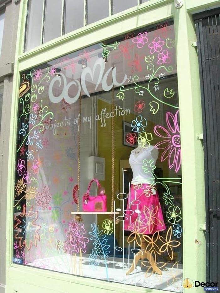 trang tri window display cửa hàng