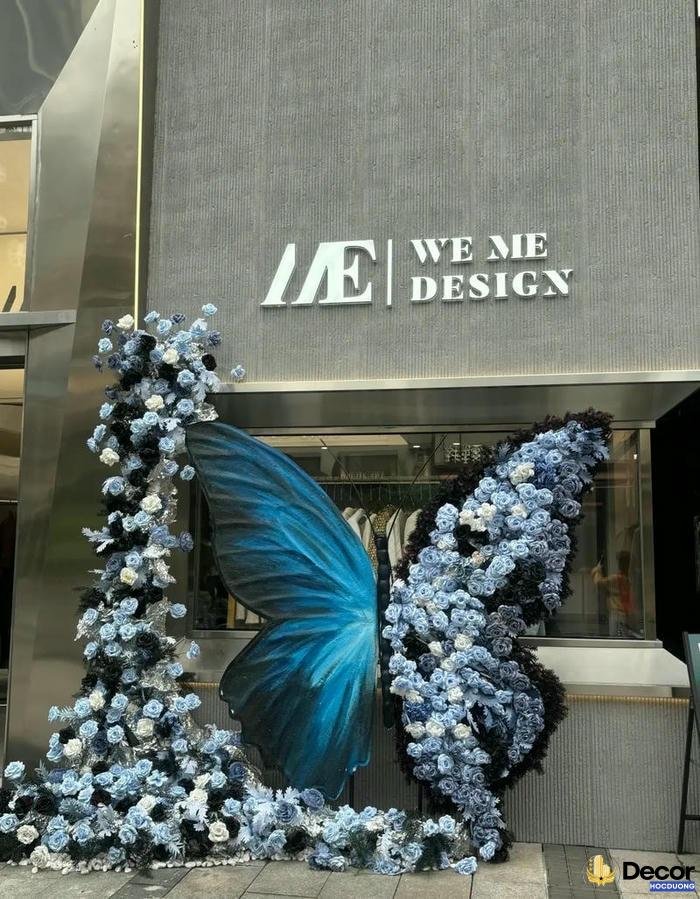 trang trí windows display bướm đen