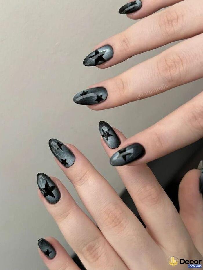 almond nails thanh thoát