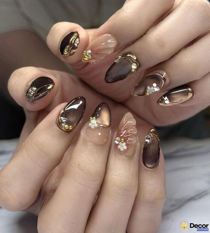 cat eye nails