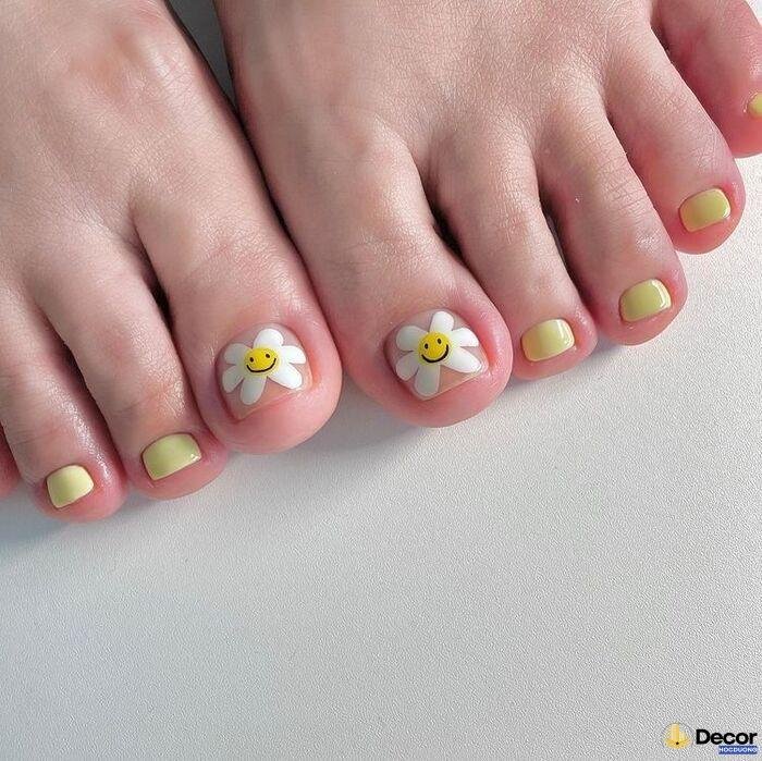 nail chân màu sắc hoa