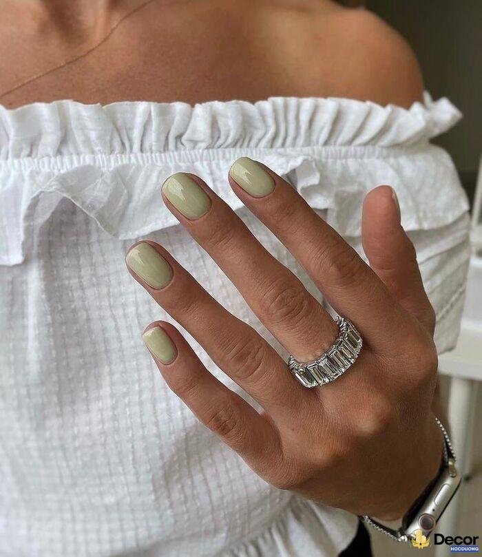 nail cho da ngăm thanh lịch