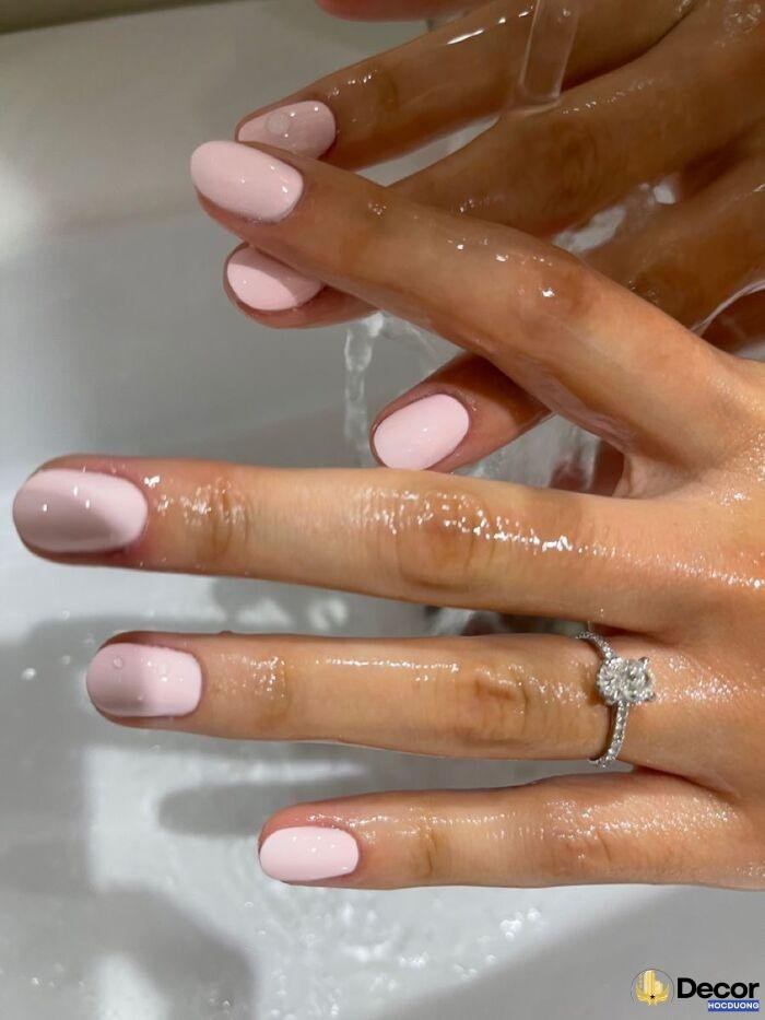 nail cho da ngăm tôn da