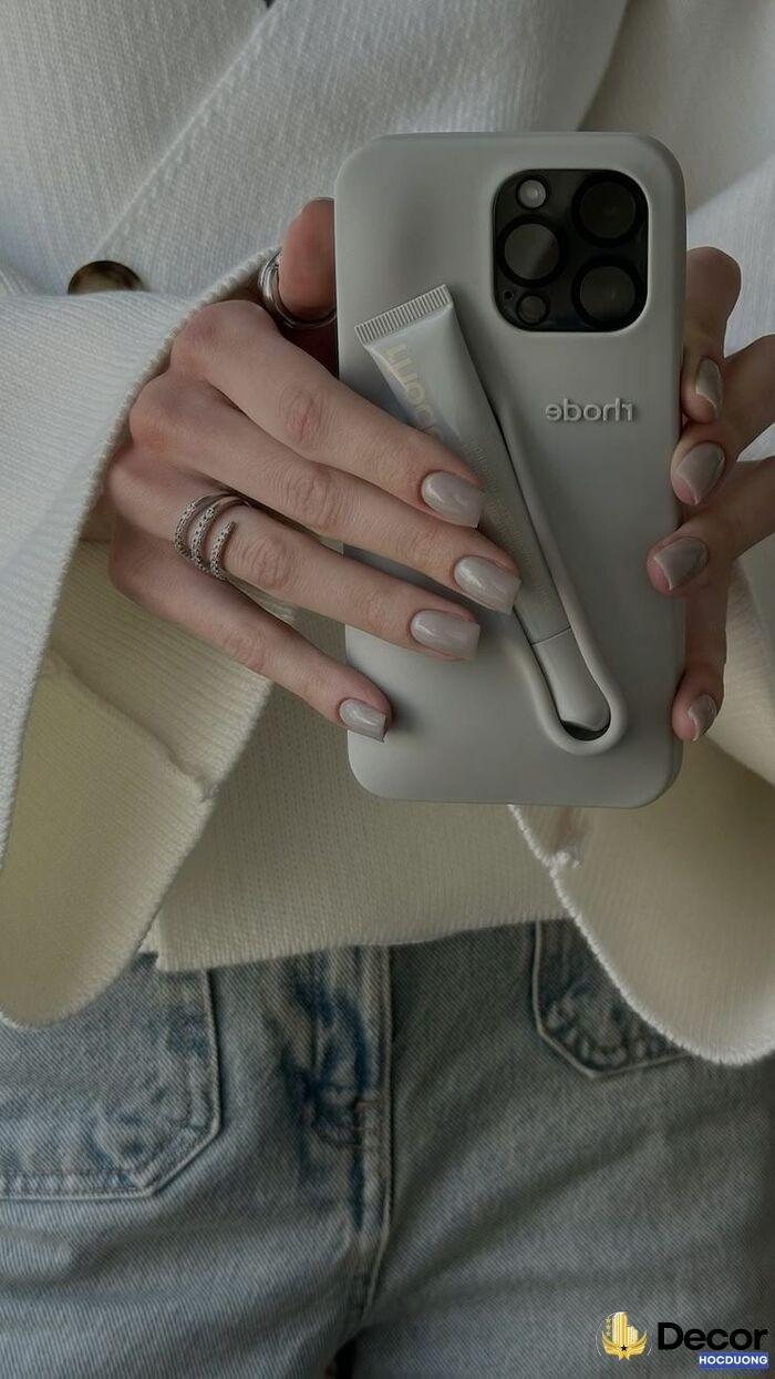 nail cho da ngăm tông ấm