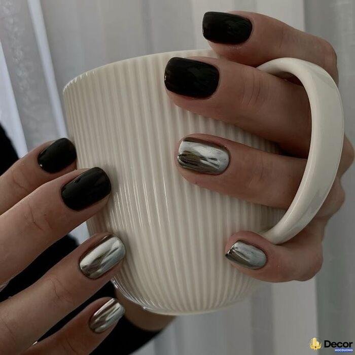 nail đen bạc